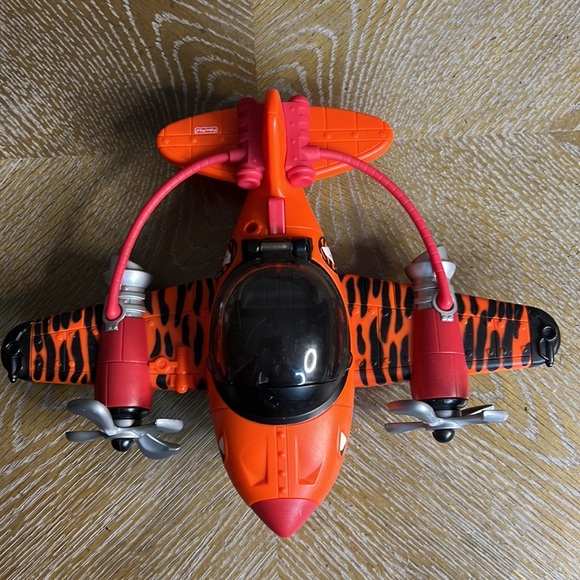 Fisher-Price IMAGINEXT Flying Tiger Shark Plane - Picture 3 of 7